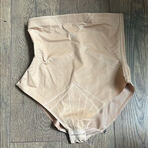 Honeylove Nude Seamless Sculpting Brief